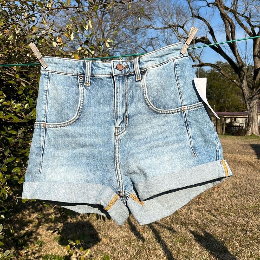 NWT BDG HIGH-RISE STRETCH ROLL HEM SHORT Sz 26 Denim Short from Urban Outfitters